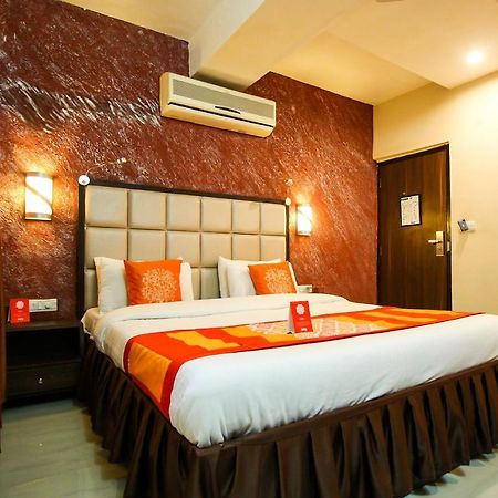 أحمد أباد Oyo 8786 Hotel Maan Residency المظهر الخارجي الصورة