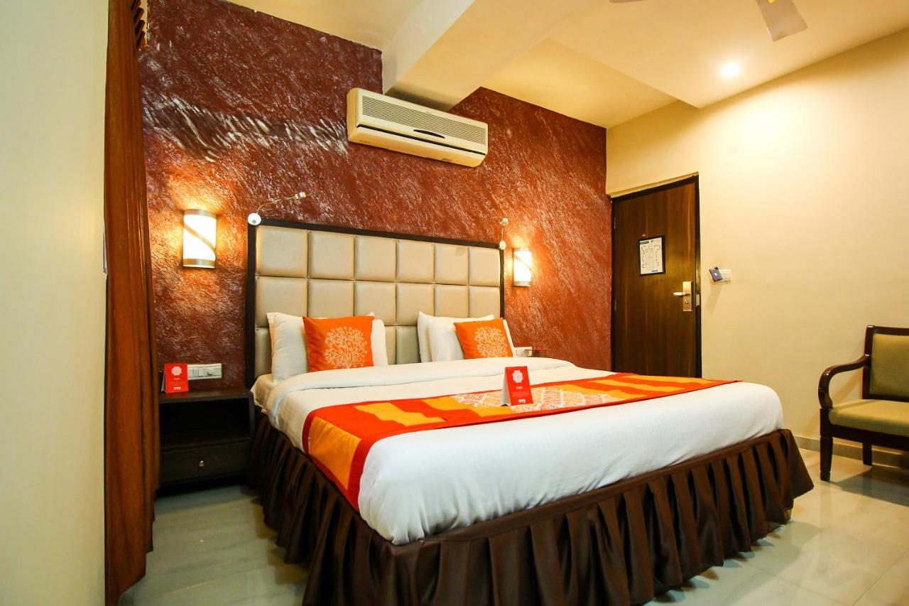 أحمد أباد Oyo 8786 Hotel Maan Residency المظهر الخارجي الصورة