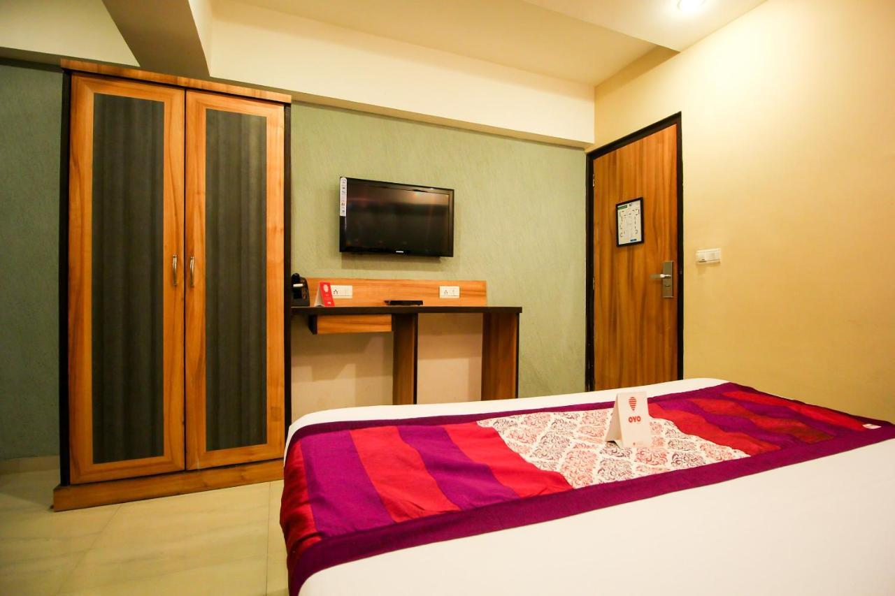 أحمد أباد Oyo 8786 Hotel Maan Residency المظهر الخارجي الصورة
